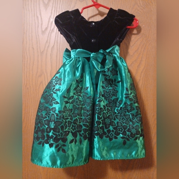 JONA MICHELLE black velvet & green floral print satin formal dress - Picture 5 of 9